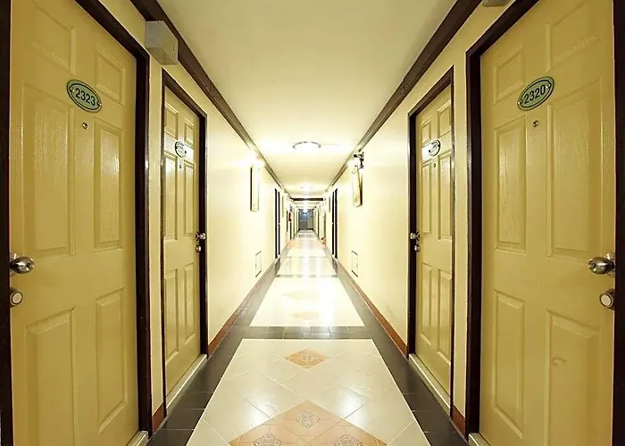 Wongcharearn Mansion